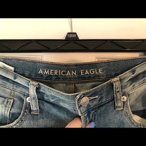 American Eagle MOM Jeans